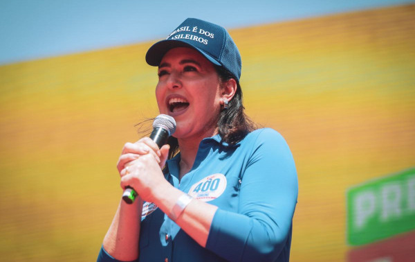 Simone Tebet declara 'guerra contra a fam&iacute;lia Bolsonaro' em Rio Preto