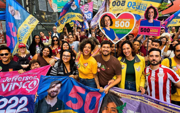 Candidatos do PSOL fazem campanha em Cabo Frio