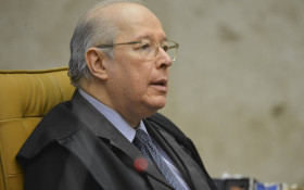 Celso de Mello alerta para "sombra corrosiva da suspeita" sobre o STF