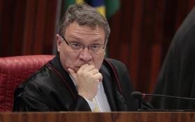 "Nem o Novo podia requerer, nem Mendon&ccedil;a podia aceitar", afirma ex‑ministro da Justi&ccedil;a