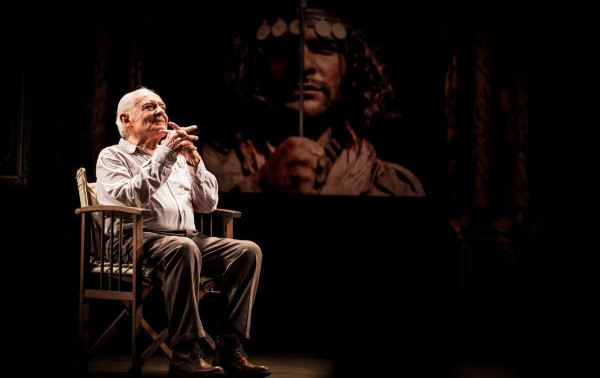 Othon Bastos volta a encantar o p&uacute;blico