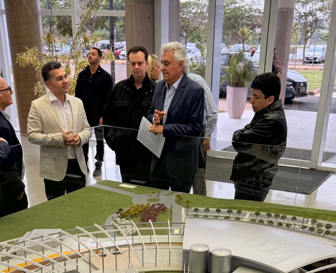 Caiado apoia Mendon&ccedil;a e defende afastamento de diretor da PF