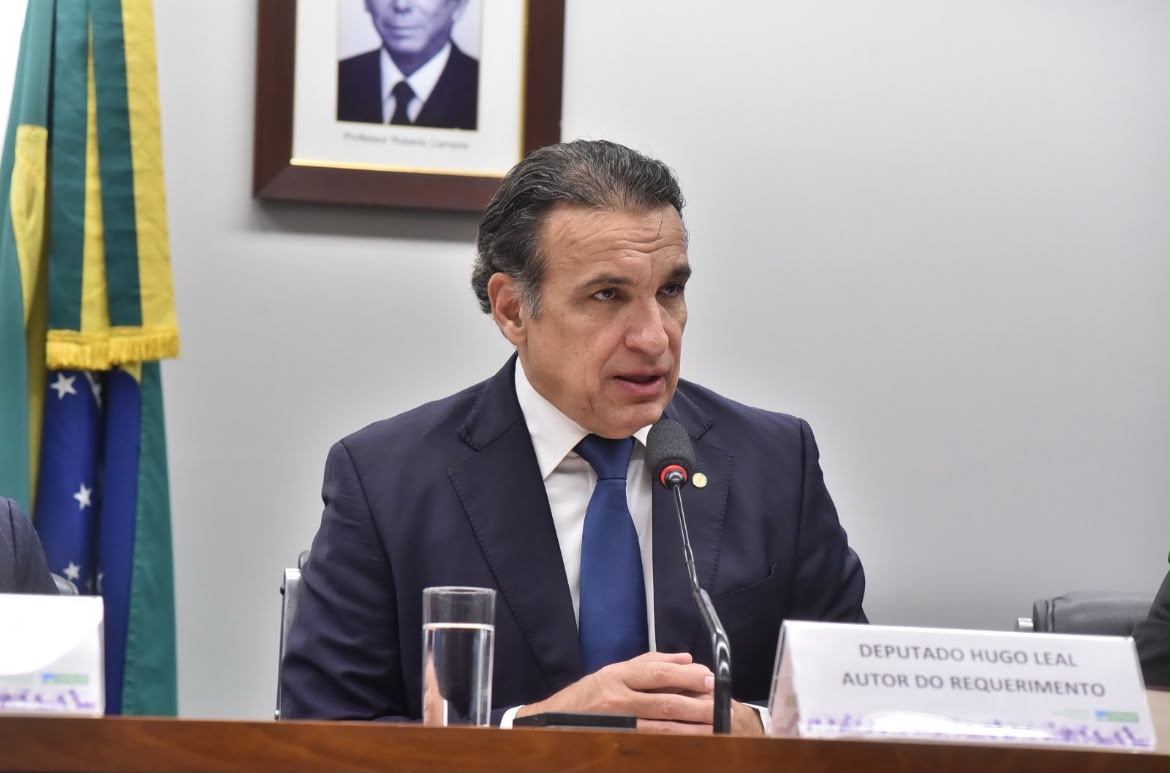Hugo Leal defende novos investimentos em sa&uacute;de, transporte e tecnologia em Petr&oacute;polis