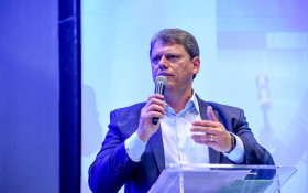 Tarc&iacute;sio recorre de decis&atilde;o da Justi&ccedil;a sobre propaganda que o vincula a Vorcaro