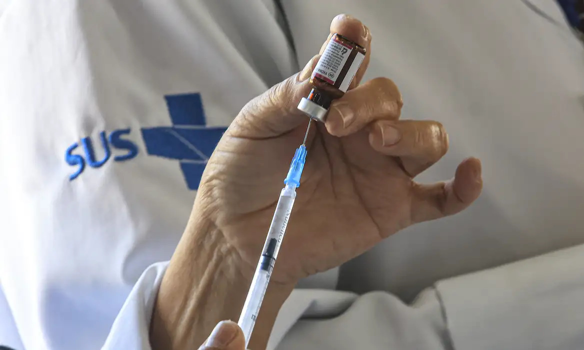 Anvisa amplia indica&ccedil;&atilde;o de vacina contra meningite