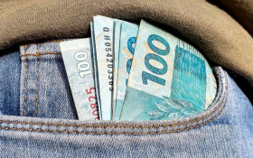 INPC tem varia&ccedil;&atilde;o negativa em agosto e soma 3,98% em 12 meses