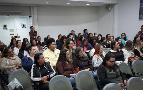 Prefeitura debate sobre 'S&iacute;ndrome Alco&oacute;lica Fetal'