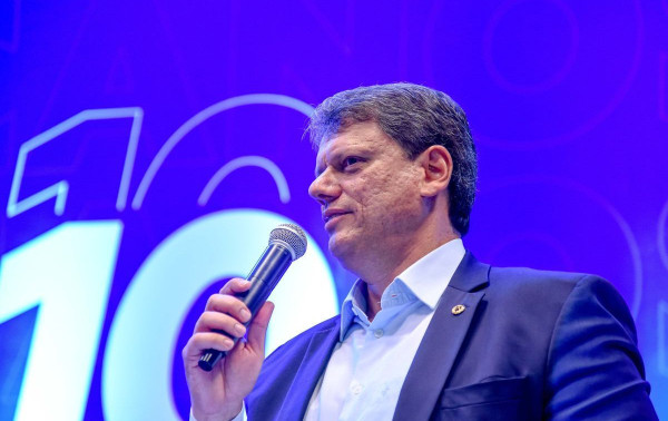 Segundo pesquisas, Tarc&iacute;sio deve ser reeleito logo no primeiro turno