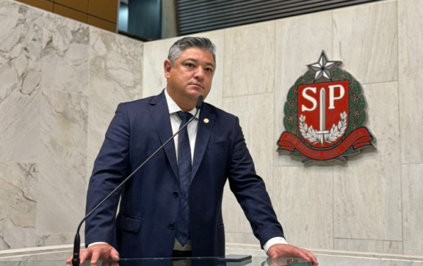 Projeto prev&ecirc; banheiro espec&iacute;fico para pessoas trans em locais p&uacute;blicos de SP