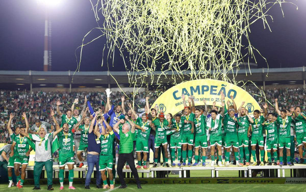 Uberl&acirc;ndia conquista a maior S&eacute;rie D da hist&oacute;ria