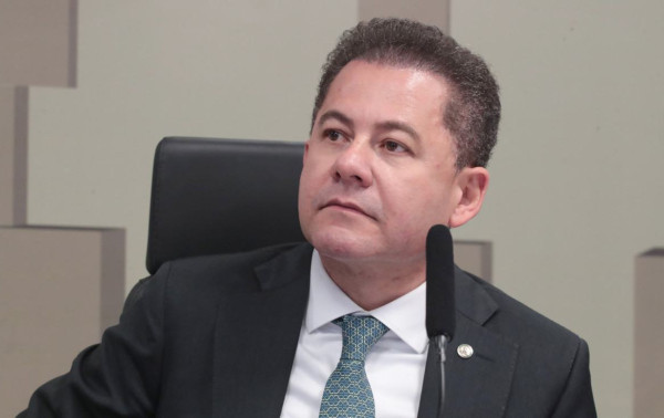 PF mira Cezinha de Madureira por tr&aacute;fico de influ&ecirc;ncia no Judici&aacute;rio