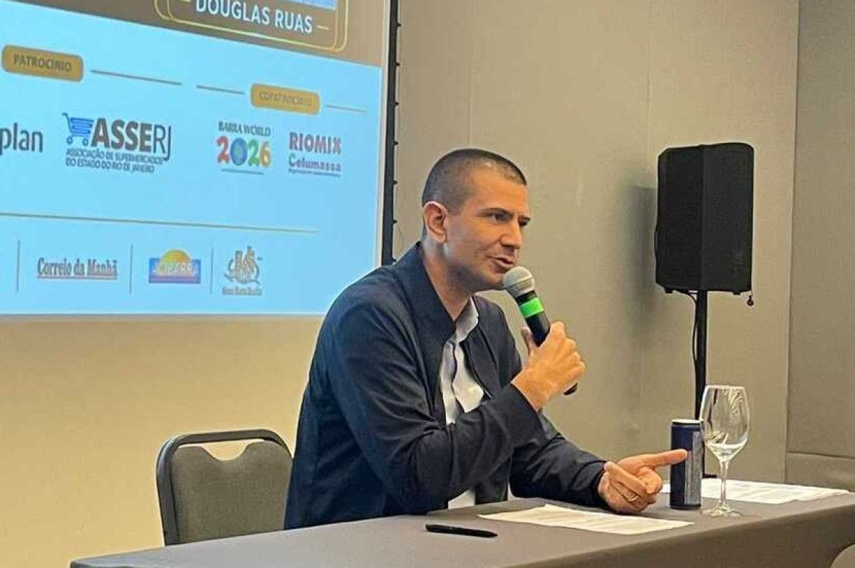 Douglas Ruas oficializa equipe de transi&ccedil;&atilde;o para novo governo do Rio