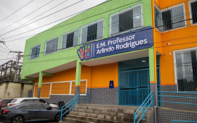 Miki entrega nova Escola Professor Arlindo Rodrigues