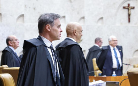 Mendon&ccedil;a parte para o contra‑ataque e acusa Moraes de denuncia&ccedil;&atilde;o caluniosa