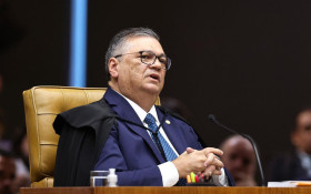 Coluna Magnavita | Fl&aacute;vio Dino usou as mesmas t&eacute;cnicas das assembleias do PCdoB para evitar vota&ccedil;&atilde;o contra Moraes