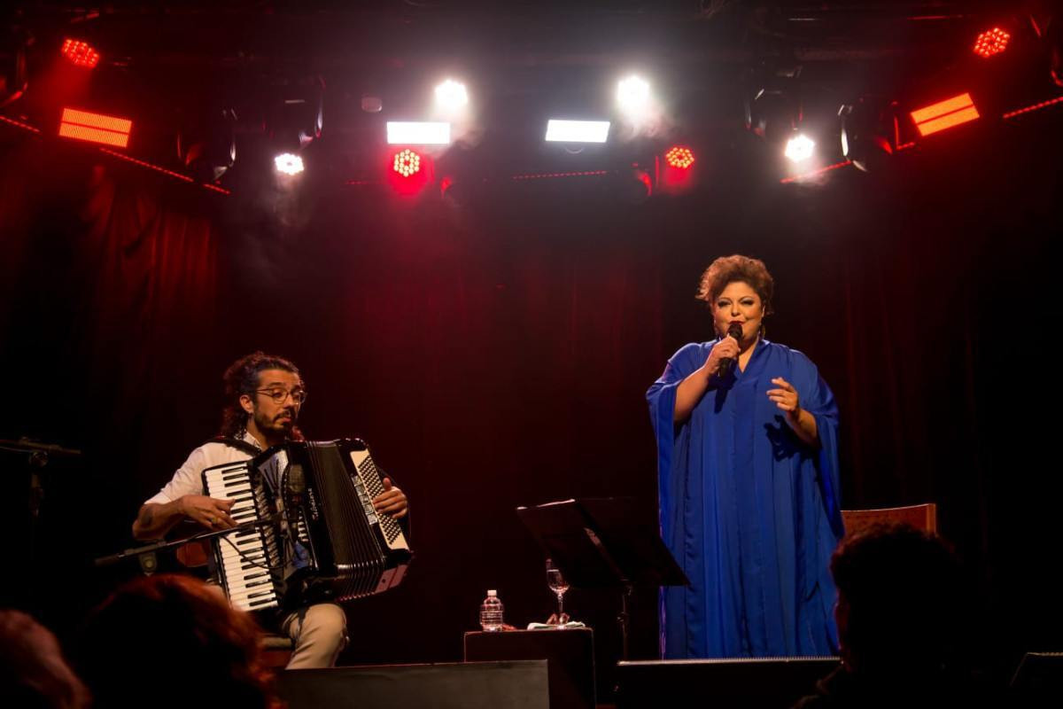 SEGUNDA NO 2: O credo cantado por Fabiana Cozza