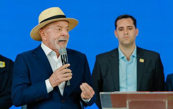 "Terrorismo": Lula diz rejeitar classifica&ccedil;&atilde;o dos EUA sobre CV e PCC