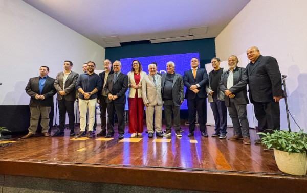 Fhop Music abre a programa&ccedil;&atilde;o da Angra Expo na Praia do Anil
