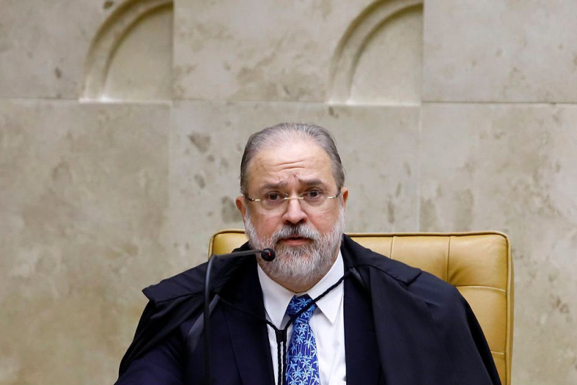 Augusto Aras &eacute; aprovado como Professor Titular da Universidade de Bras&iacute;lia