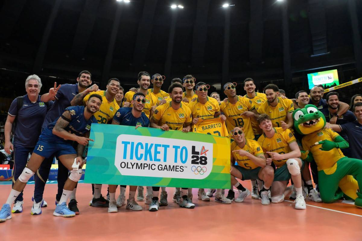 Sele&ccedil;&atilde;o brasileira masculina de v&ocirc;lei &eacute; campe&atilde; sul‑americana no Rio
