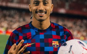 Raphinha inicia temporada de forma assombrosa no Barcelona