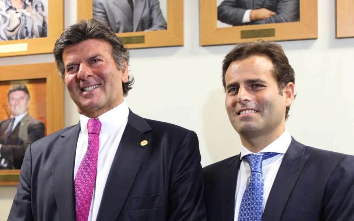 Coluna Magnavita | Presidente da OAB‑RJ e advogados do Rio manifestam apoio a Rodrigo Fux
