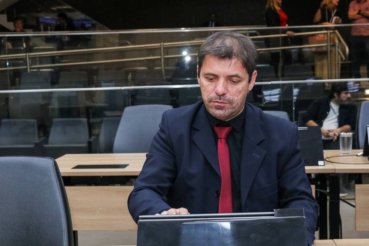 C&acirc;mara aprova placas para reduzir ru&iacute;dos em locais frequentados por pessoas com TEA