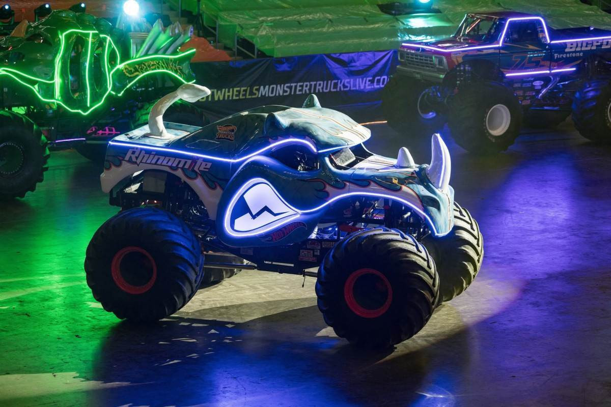 Hot Wheels Monster Trucks Live&trade;: Glow‑N‑Fire chega ao Rio