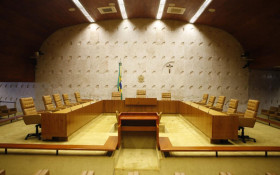 Lula e Fl&aacute;vio devem ter maioria no STF