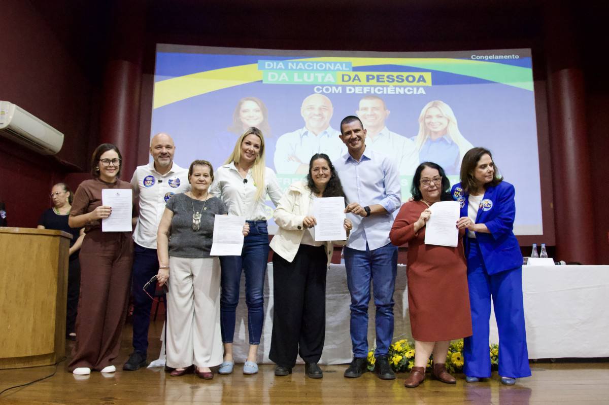 Douglas criar&aacute; Secretaria de Pol&iacute;ticas Inclusivas