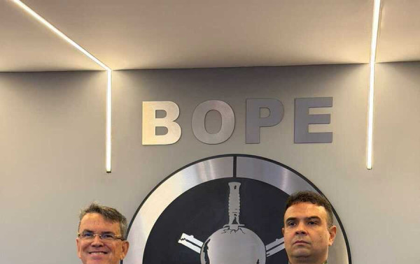 Coluna Magnavita | Presidente do TRE‑RJ se re&uacute;ne com o comandante do Bope para tratar da seguran&ccedil;a do primeiro turno das elei&ccedil;&otilde;es