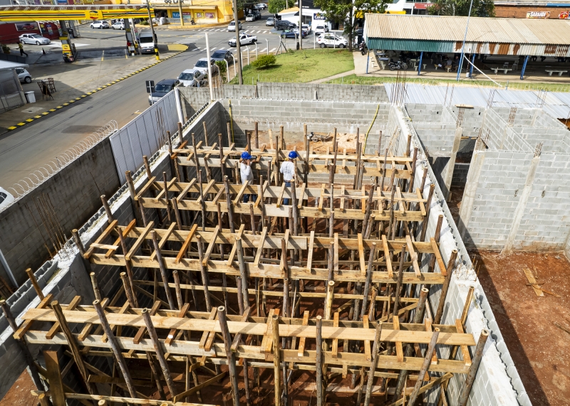 Novo estande de tiro entra na etapa de instala&ccedil;&atilde;o da laje