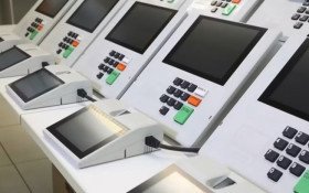 TRE-DF inicia carga e lacra&ccedil;&atilde;o das urnas eletr&ocirc;nicas