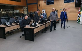 Falta de vereadores adia vota&ccedil;&atilde;o sobre uso de IA