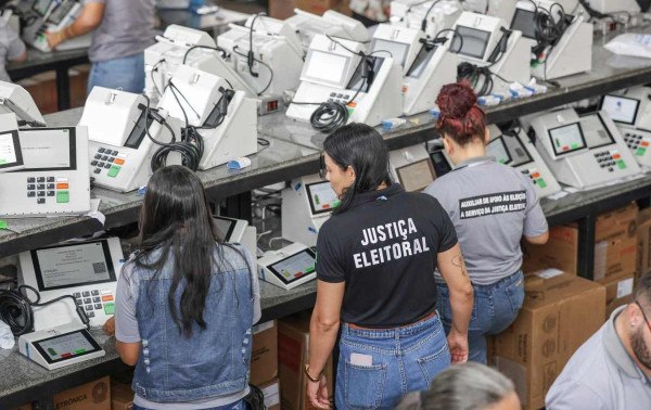 Cart&oacute;rio de Campinas prepara urnas e inicia testes para vota&ccedil;&atilde;o