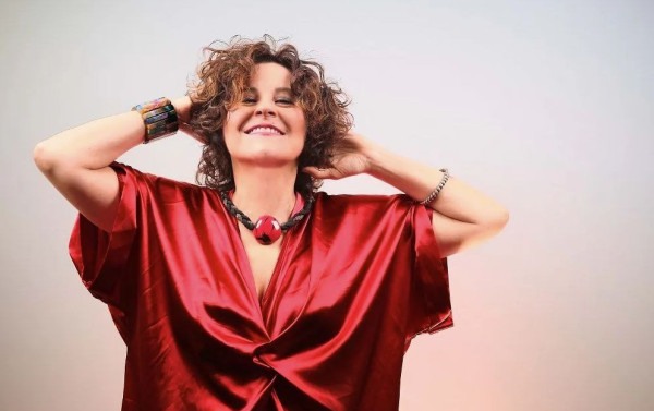 Cantora italiana Susanna Stivali e Duo Son&acirc;ncias levam jazz e MPB ao Bataclan, em Bar&atilde;o, nesta quarta