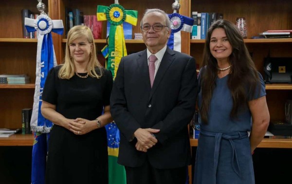 OAB-RJ leva pleitos da advocacia &agrave; Presid&ecirc;ncia do TRF2