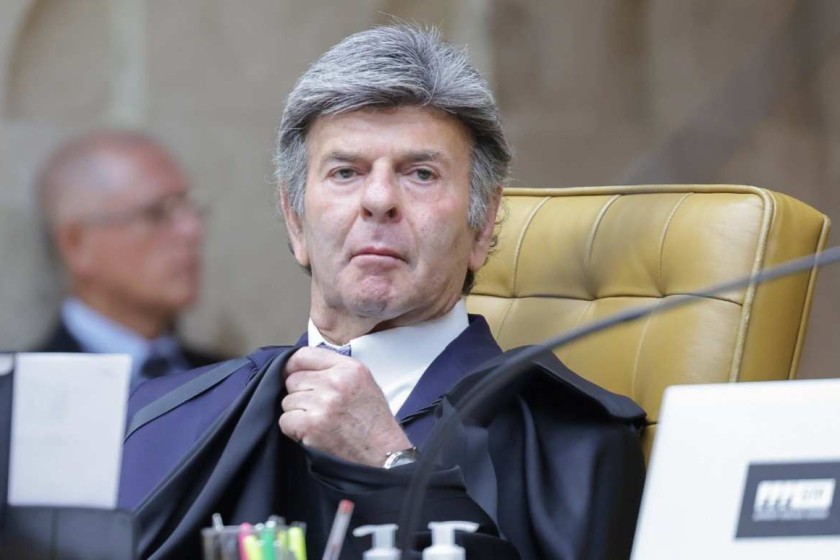 Fux d&aacute; 10 dias ao Senado para apresentar acessos de Viviane Barci e Vorcaro
