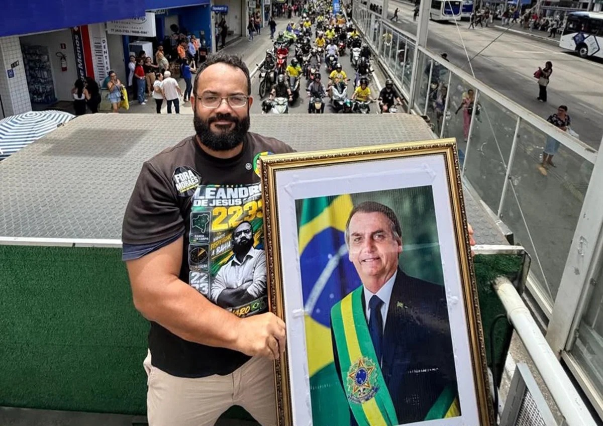 TRE‑BA arquiva den&uacute;ncia contra candidato por uso da imagem de Bolsonaro