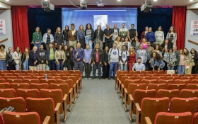 Maca&eacute; debate aten&ccedil;&atilde;o psicossocial em semin&aacute;rio