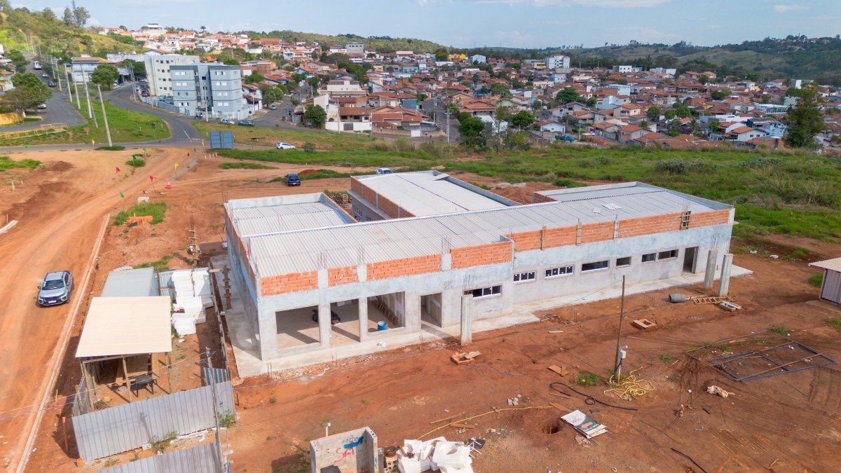 Nova UBS do Jardim Primavera avan&ccedil;a nas obras em Jaguari&uacute;na