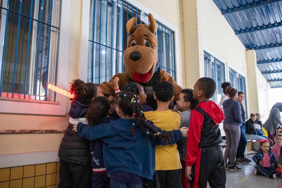 Jardim Escola Ortelina Bichara recebe a Guarda Municipal