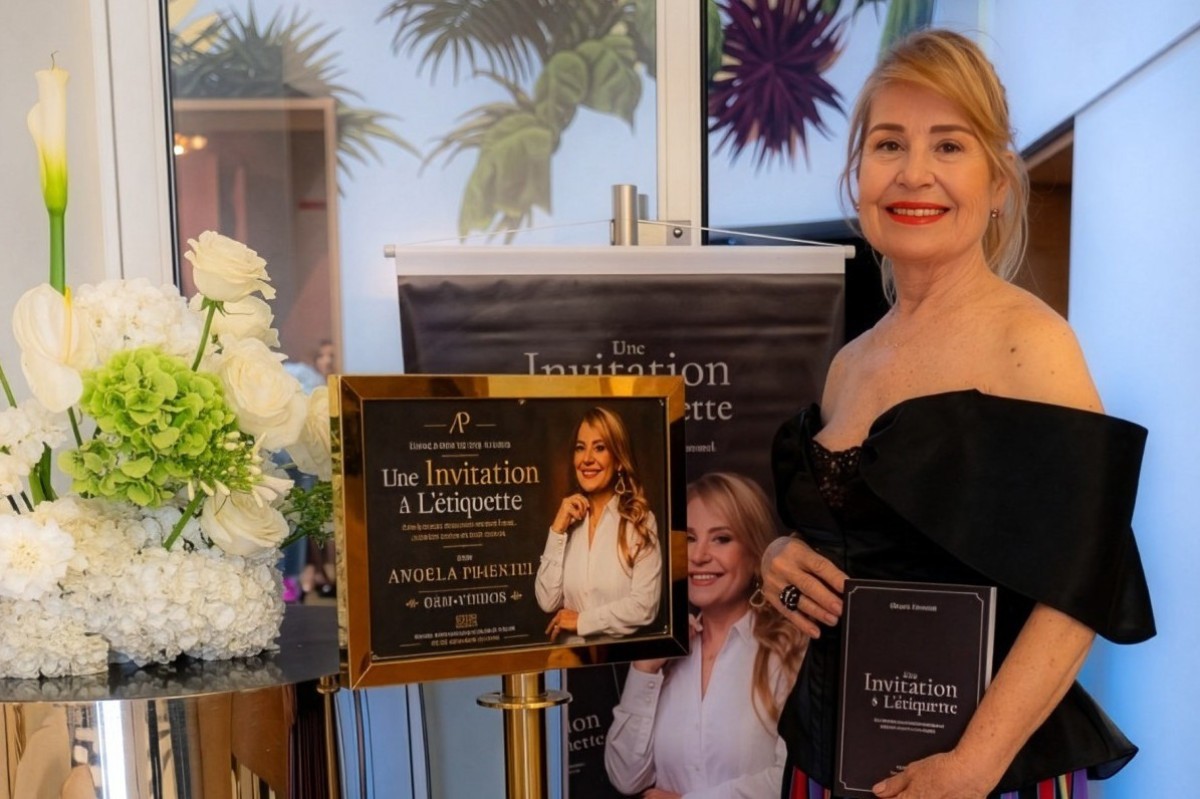 Angela Pimentel lan&ccedil;a livro em Paris