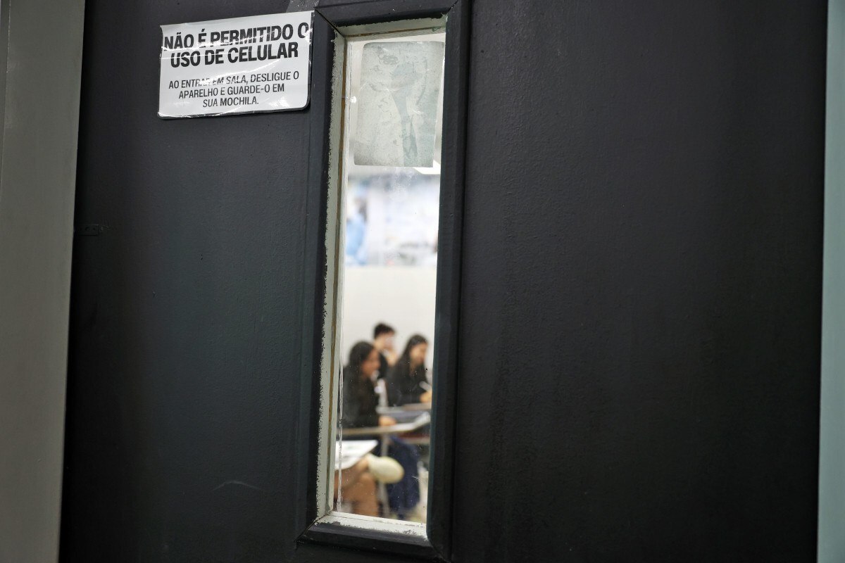 Professor de ci&ecirc;ncias precisa de forma&ccedil;&atilde;o constante, diz estudo