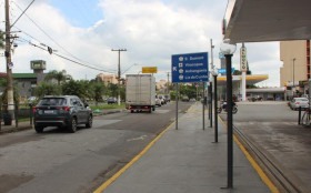 Obras ampliam al&ccedil;a de acesso da avenida Benedicto Campos para a Prestes Maia, no Jd. do Trevo