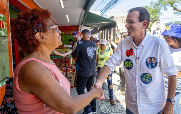 Paes intensifica agenda na Baixada na reta final da campanha