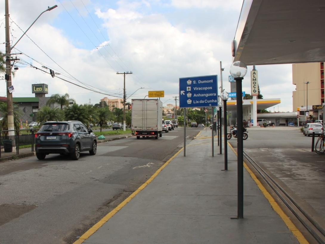 Obras ampliam al&ccedil;a de acesso da avenida Benedicto Campos para a Prestes Maia, no Jd. do Trevo