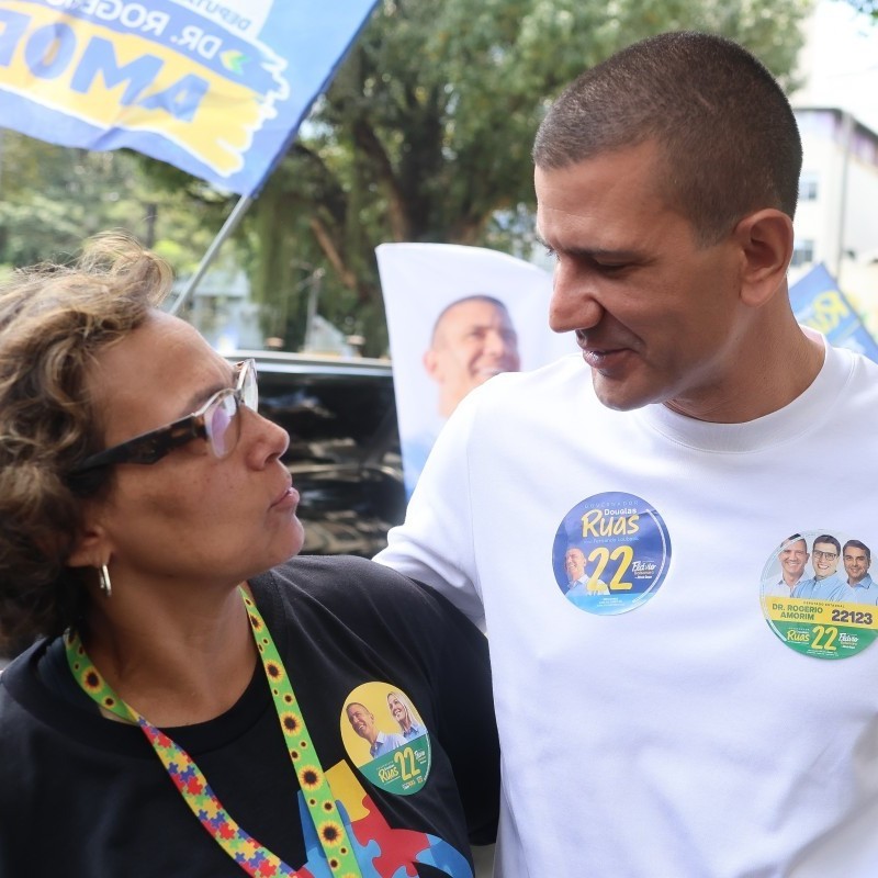 Douglas Ruas promete centros integrados e fila zero na sa&uacute;de