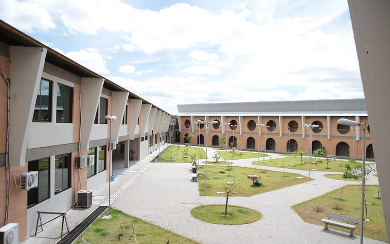 Universidade Federal de Alagoas abre concurso para professores