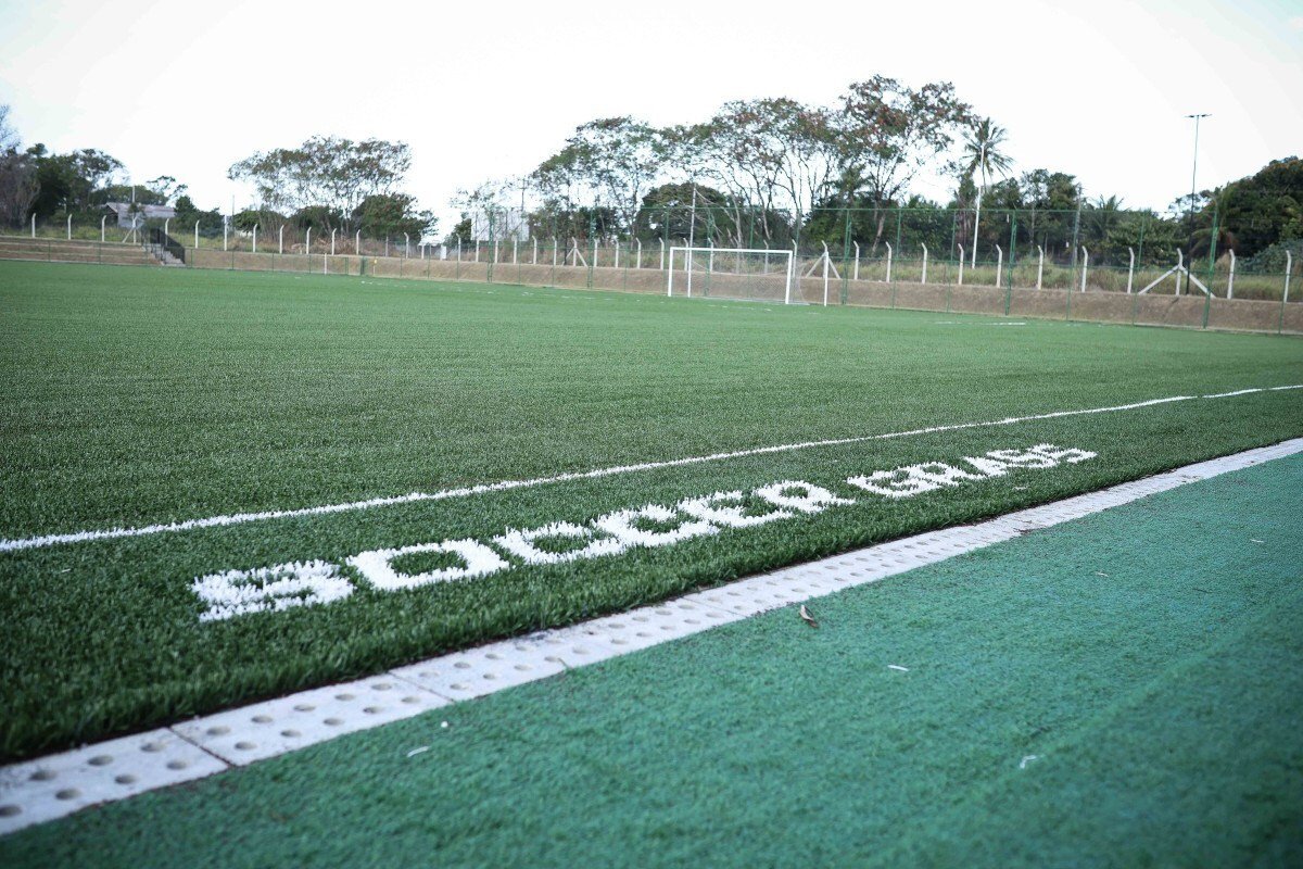 CBF ter&aacute; gramados sint&eacute;ticos em Centros de Desenvolvimento